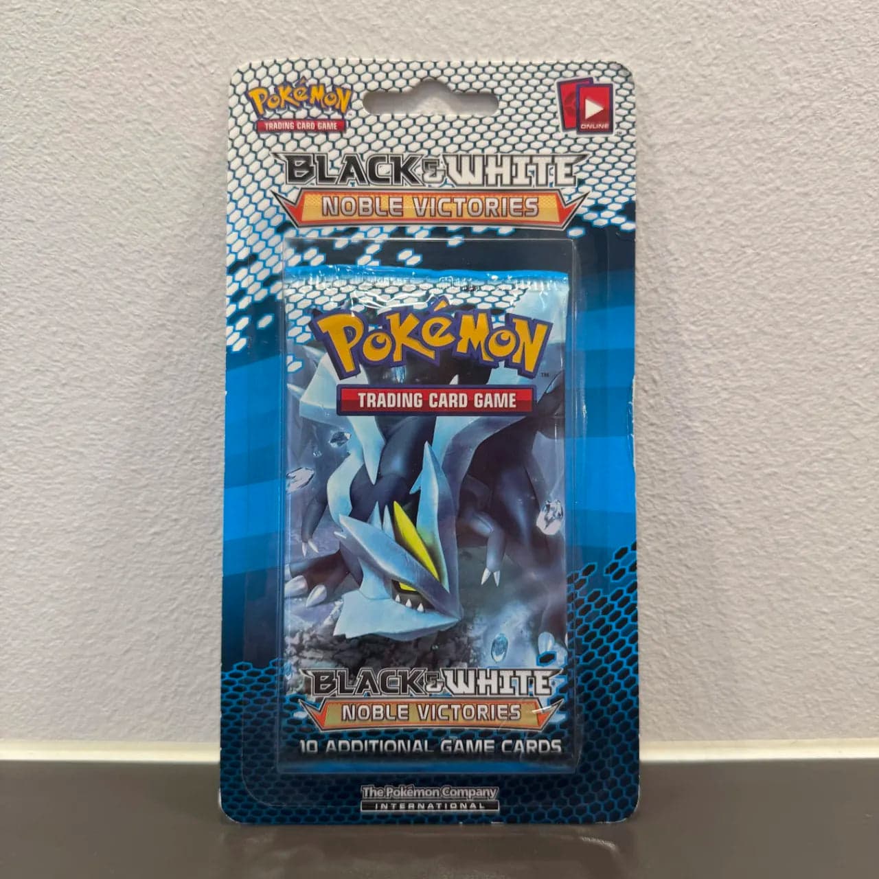 Black White Base Blister